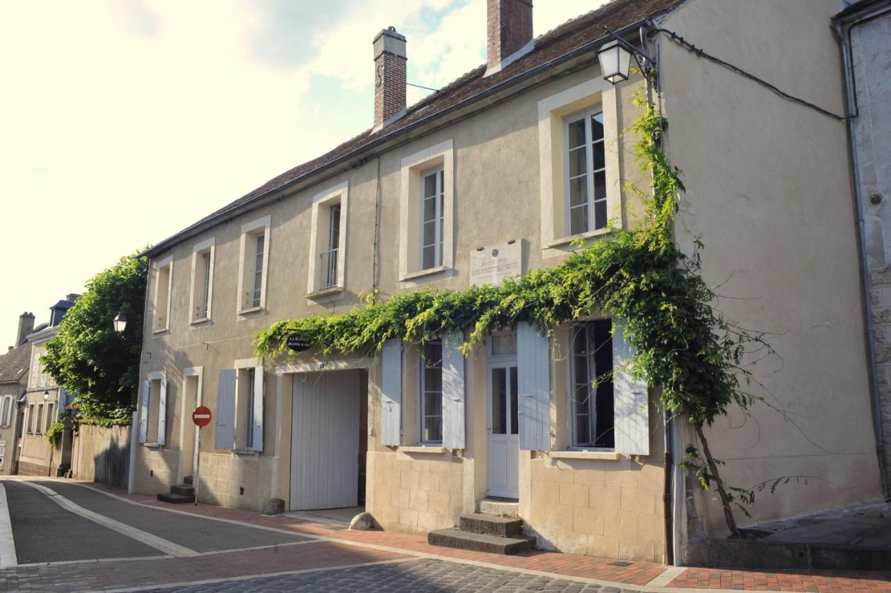 La Maison Jeanne D'Arc Saint-Fargeau  Zewnętrze zdjęcie